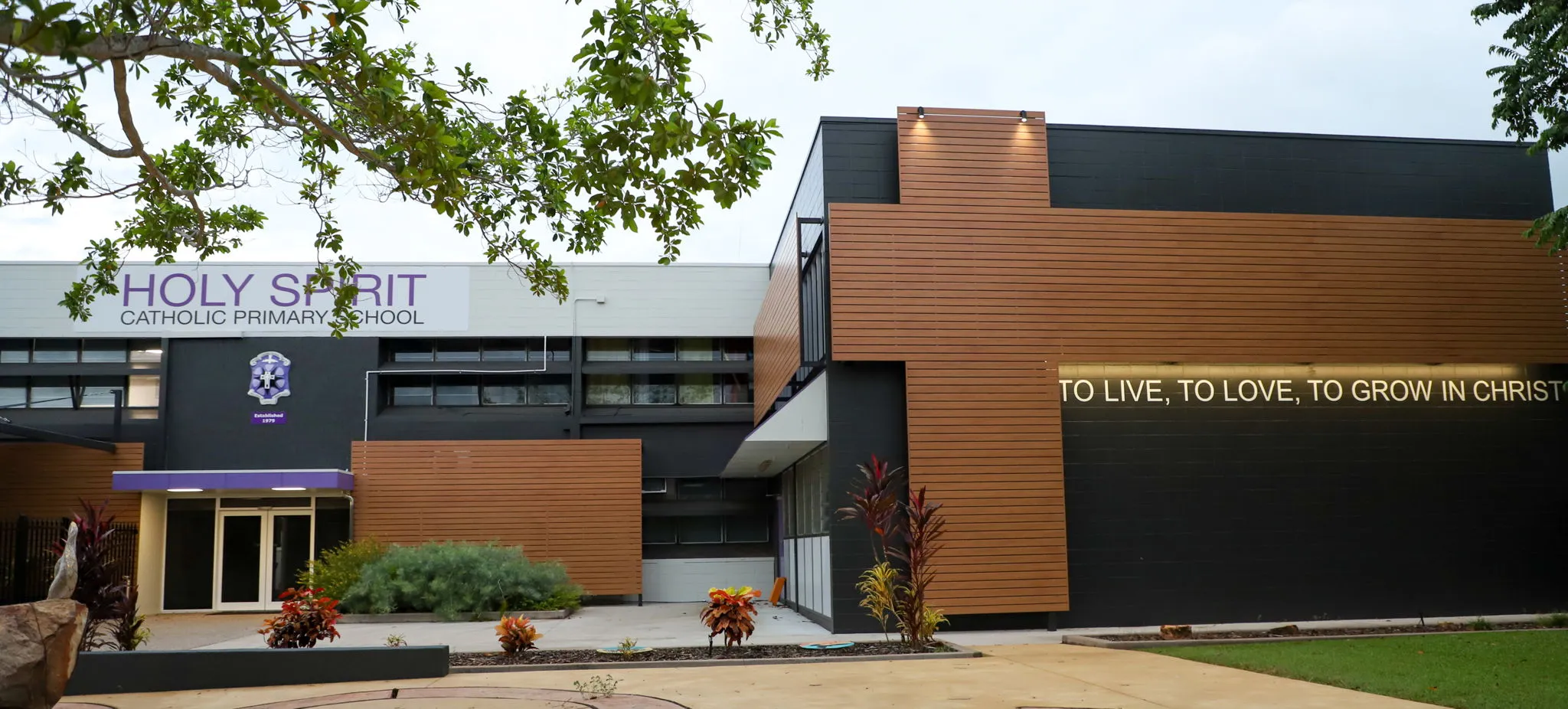 Holy Spirit Catholic Primary School - Wanguri