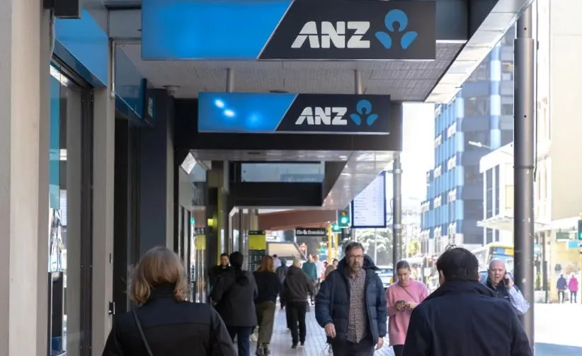 ANZ first to cut mortgage rates after OCR drops to 2.5%