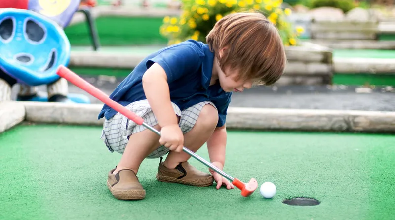 Julia Creek Caravan Park Mini Golf
